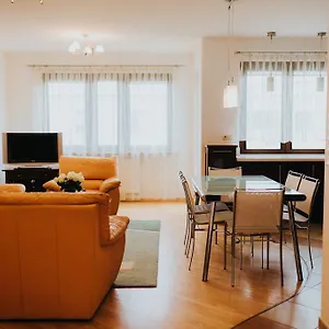 https://elite-apartments-by-the-seaside-jelitkowski-dwor.sopothotels.com